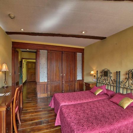 Hostal Santo Grial Santiago de Compostela Exterior foto